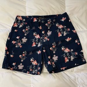 navy blue and floral Lee Straight Fit Shorts size 8